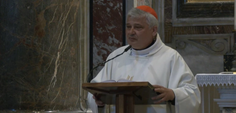 Polski kardynał udał się na front. W imieniu papieża wspiera Ukraińców