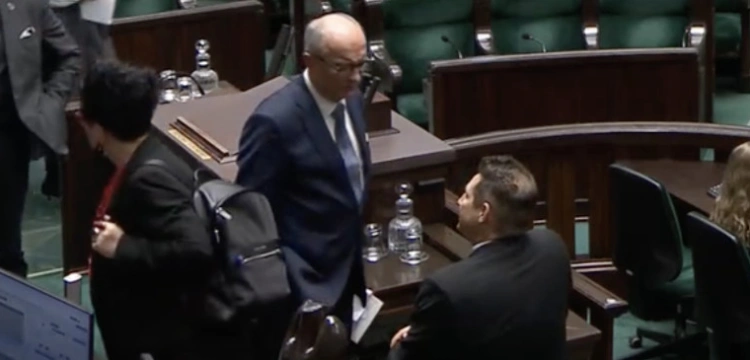 „Masz jakiś problem?” Mikrofony zarejestrowały nietypową rozmowę w Sejmie