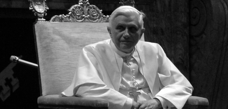 Benedykt XVI: Kościół musi być Gwiazdą Betlejemską