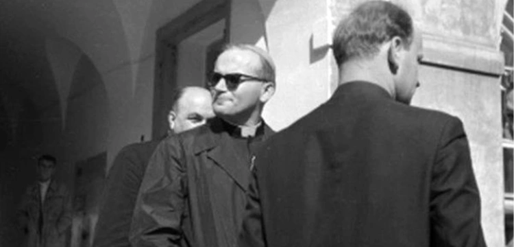 Rocznica urodzin Jana Pawła II: od „jakiegoś Polaka" do Papieża