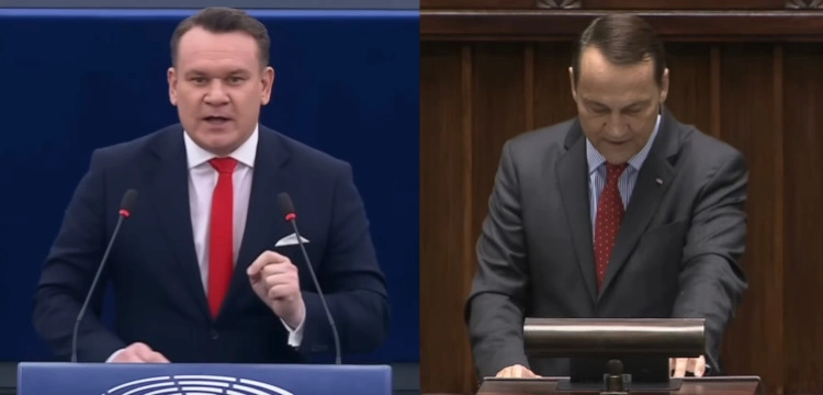 Tarczyński niewpuszczony do UK. Szef MSZ, zamiast reagować… drwi z polskiego europosła