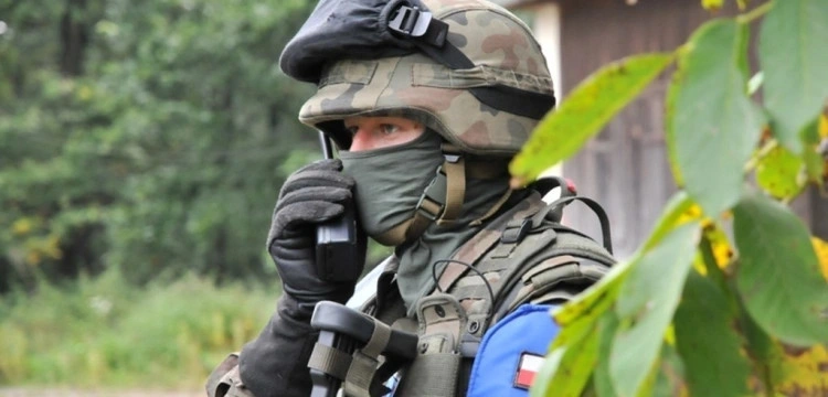 Wtargnęli do bazy Marynarki Wojennej. Cudzoziemcy staną przed sądem