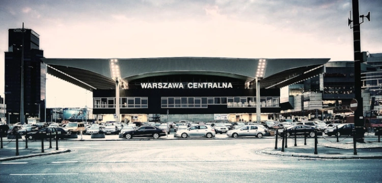 Tragedia na Dworcu Centralnym. Nie żyje jedna osoba