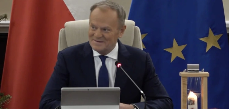 „Mało się nie popłakałem”. Premier składa życzenia ministrom