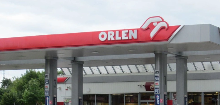 Nożownik z Płocka przyznał się do zarzucanego mu czynu. To były pracownik PKN Orlen