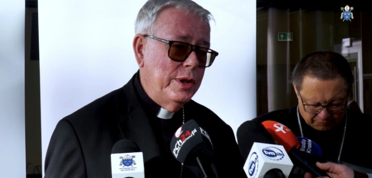 Kard. Hollerich nie wyobraża sobie… trwania Kościoła bez święceń kobiet