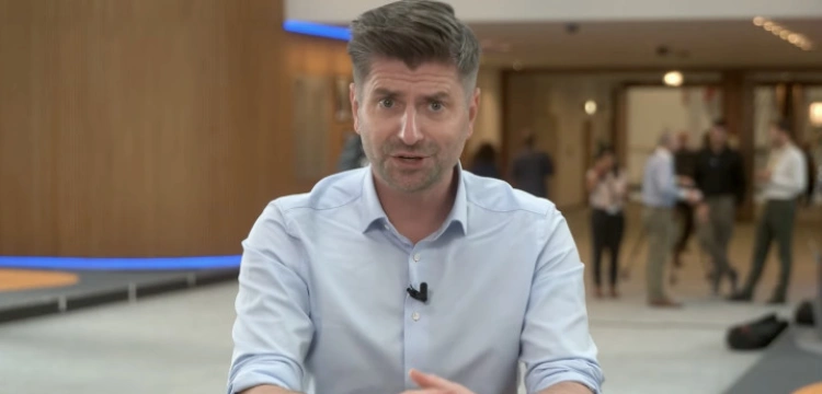 Śmiszek dopomina się o… prawo głosu dla imigrantów. Internauci: Dziękujemy za szczerość