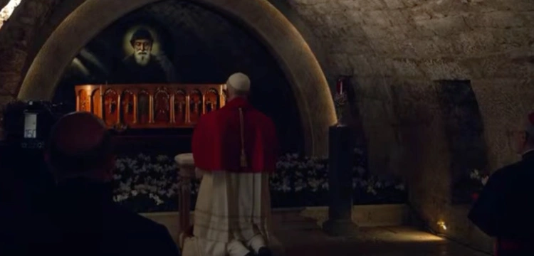 Leon XIV przy grobie św. Szarbela. „Uproś Kościołowi jedność, a światu pokój”