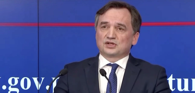 Bardziej od morderstwa ks. Blachnickiego, dziennikarza TVN interesowała broń ministra. Celna riposta Ziobry