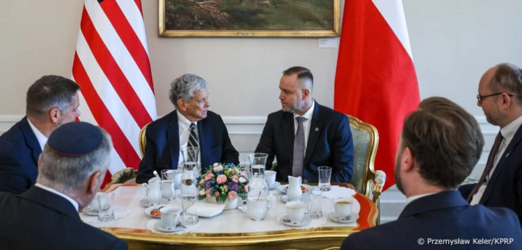 Jak doszło do uwolnienia Poczobuta? Coale: Naciskał Trump, po rozmowie z Nawrockim