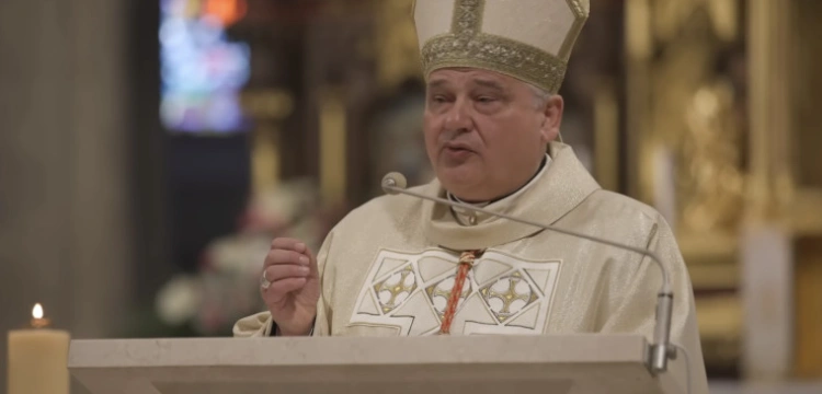 Piękna decyzja kard. Krajewskiego! Chodzi o kult Eucharystii