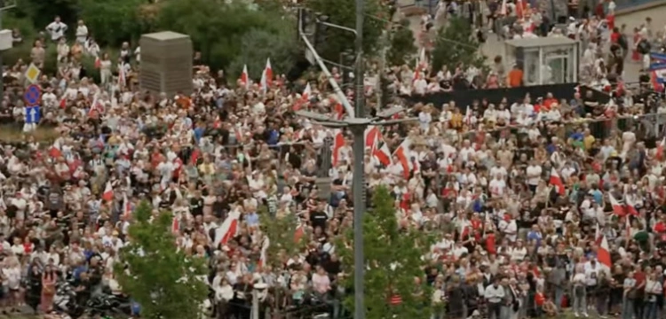 Warszawa oddała hołd Powstańcom