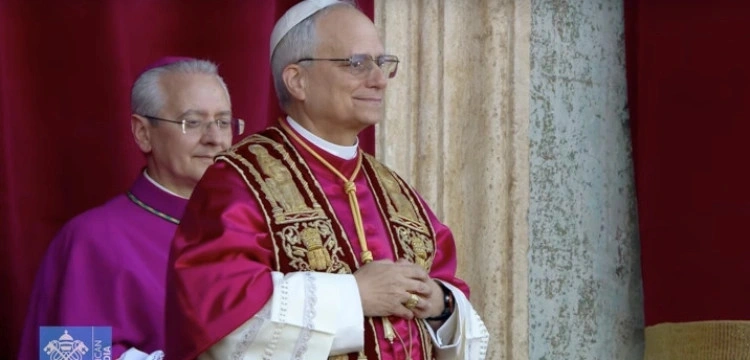 Paweł Chmielewski dla Frondy: Człowiek – czy biomasa? Leon XIV w starciu z rewolucją AI