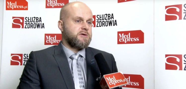 Czym są woreczki nikotynowe? Ekspert: Mniej szkodliwe od e-papierosów