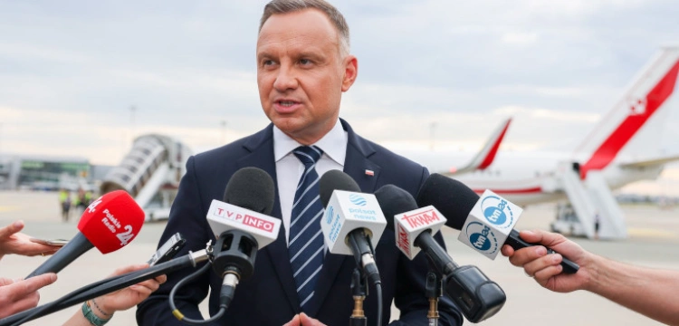 Prezydent przed wylotem do Wilna: Trzeba wzmocnić wschodnią flankę