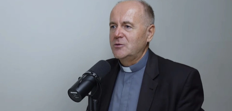 Niektórzy maturzyści myślą o kapłaństwie. Ks. Kobyliński o pierwszych krokach, jakie muszą postawić na drodze powołania