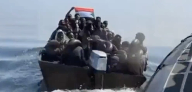 Pomogli tonącym imigrantom. Załoga statku została sterroryzowana przez cudzoziemców