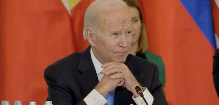 Prezydent USA na szczycie B9: Stajemy się coraz silniejsi!