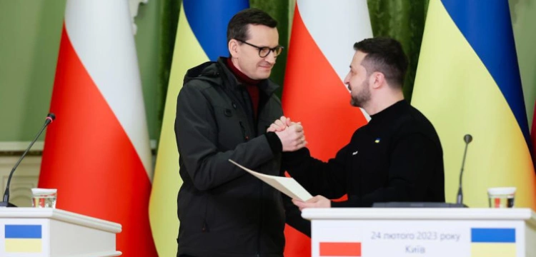 „Dziękuję ci, Mateuszu”. Pierwsze czołgi z Polski dotarły na Ukrainę