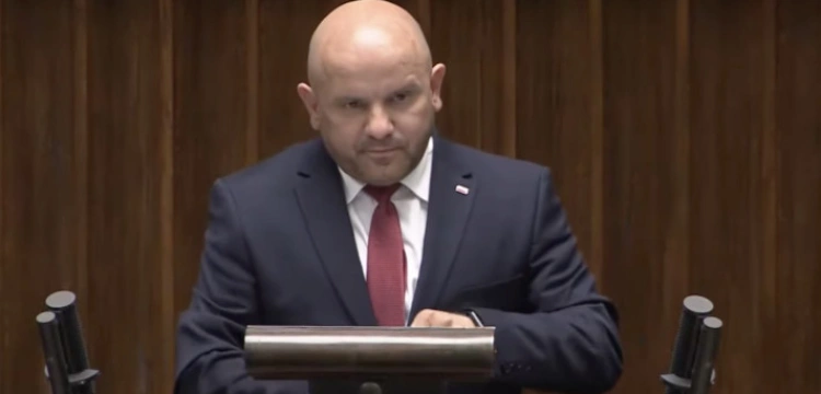 „To powinno zakończyć się upadkiem rządu”. Poseł PiS ujawnia sensacyjne informacje