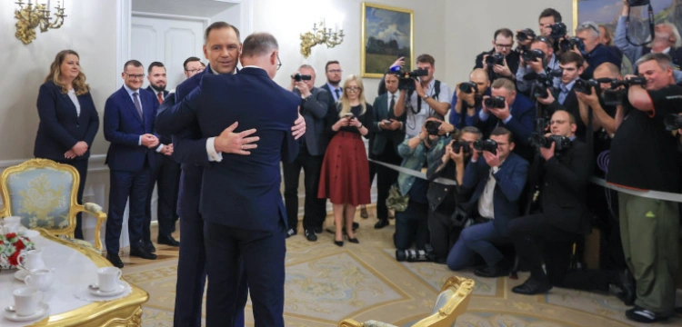 Andrzej Duda przywitał Karola Nawrockiego w Pałacu Prezydenckim