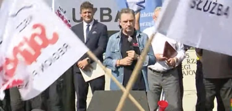 Funkcjonariusze SW wyszli na ulice. „Rząd złamał obietnice”
