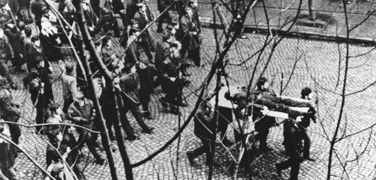 Grudzień’70. Krzysztof Dośla dla Frondy: Strzelano, żeby zabić