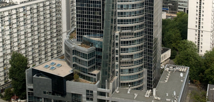 Ogromny pożar w centrum Warszawy. Ewakuowano ponad 700 osób