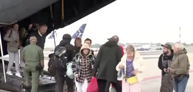 Sukces operacji „Neon”! Z Izraela ewakuowano 1504 Polaków