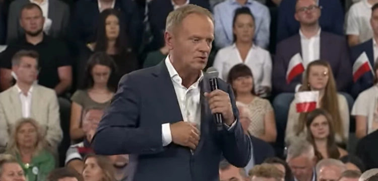 KO wyprzedza PiS? „Sondaż z gatunku psychologicznych”