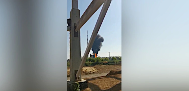 Nadleciał dron-kamikadze. Eksplozja i potężny pożar w rosyjskiej rafinerii