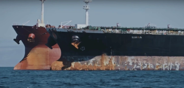 Dwa rosyjskie tankowce „floty cieni” w ogniu na Morzu Czarnym u wybrzeży Turcji