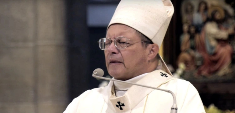 Wpis Tymochowicza to nie wszystko. Kto chce zaszkodzić kard. Rysiowi?