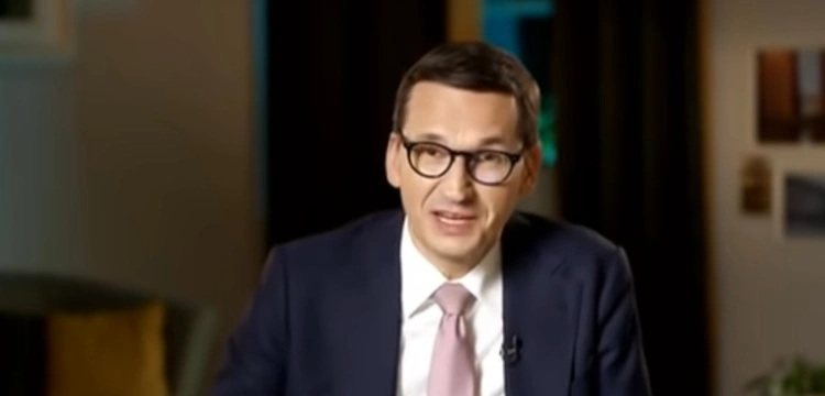 Premier przyjmuje czwartą dawkę i ostrzega: Covid może wrócić