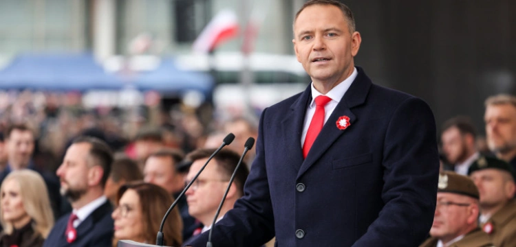 W badaniu CBOS bez zmian! Prezydent liderem zaufania wśród Polaków