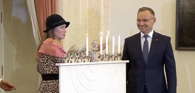 Prezydent reaguje na skandal w Sejmie. Jutro weźmie udział w zapaleniu chanukiji