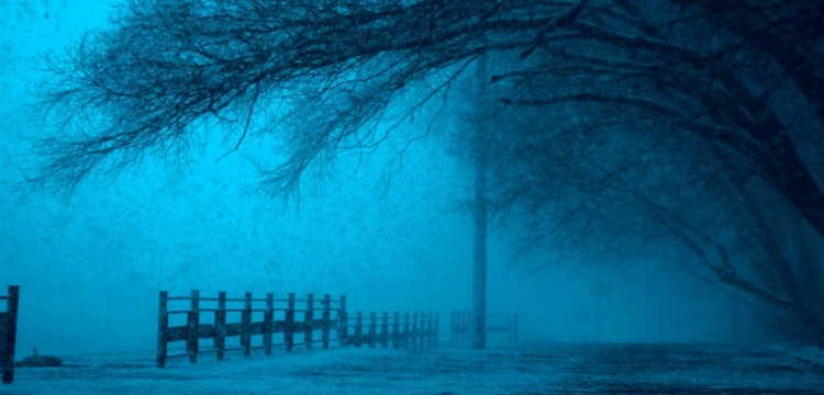 Będzie niebezpiecznie. Meteorolodzy ostrzegają przed wichurami i roztopami