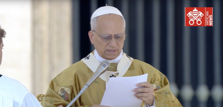 Papież zawierzył nowym świętym pokój na świecie