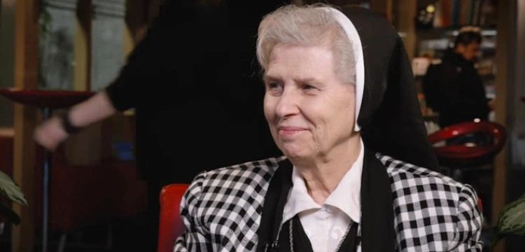 Homoherezja w Kościele. Chwalona przez papieża zakonnica atakuje Polaków