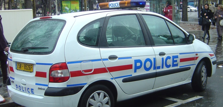 Krzyczał „Allahu akbar”. Nożownik zaatakował we francuskim liceum