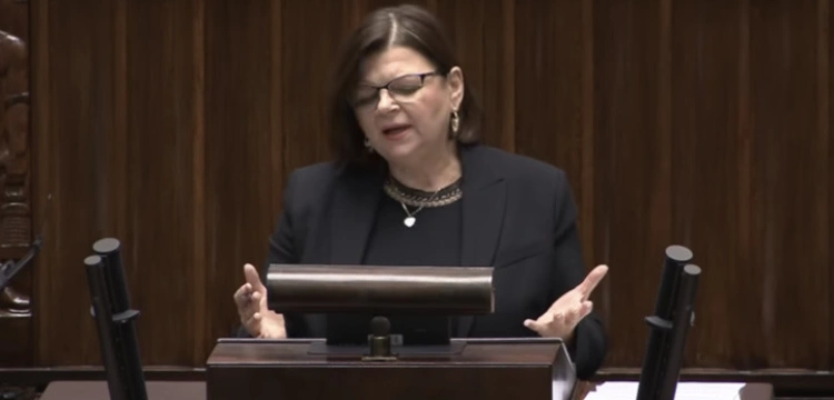 Minister Leszczyna chce zakazać jednorazowych e-papierosów