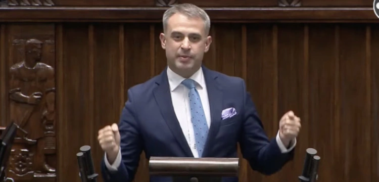 „Ta wojna już nie jest zimna”. Masowe cyberataki na Polskę