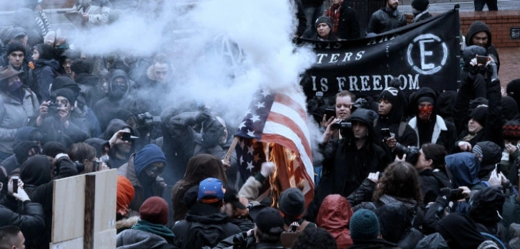 „Wielkie Ostrzeżenie” już na VOD. Film, który popycha do nawrócenia