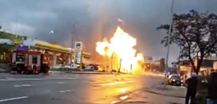 Kolejny zmasowany atak. Rosyjskie pociski spadły na Kijów i Charków