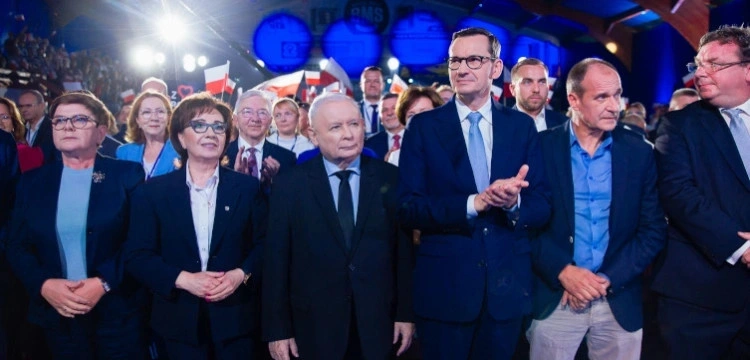 Brytyjscy eksperci: PiS uczyniło Polskę wschodzącą gwiazdą