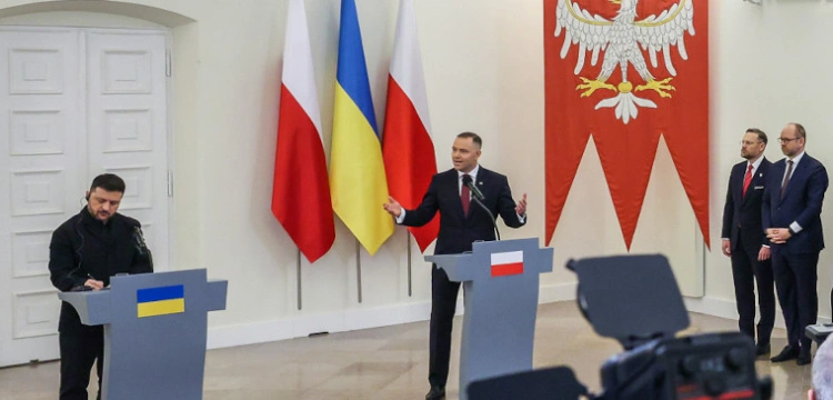 Z Internetu: Polska wciąż czeka na słowo „przepraszamy” od Ukrainy