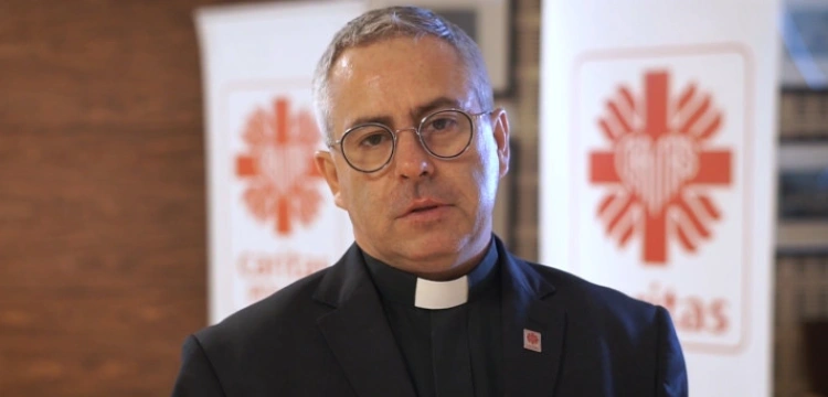 Ks. Marcin Iżycki: Caritas jest w sercu Kościoła i tworzy Kościół