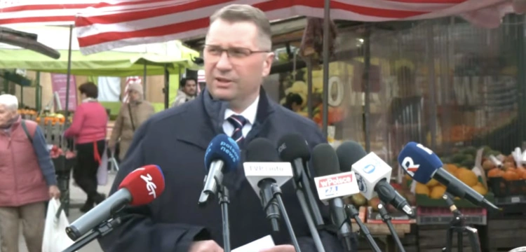 Drożyzna przed Wielkanocą. Prof. Czarnek: Polacy oczekują interwencji państwa