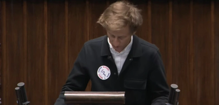 Prezes PiS: Trzeba znieść immunitety