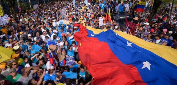 Biskupi Wenezueli: Módlmy się o spokój, mądrość i siłę